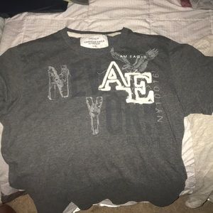 American Eagle T shirts